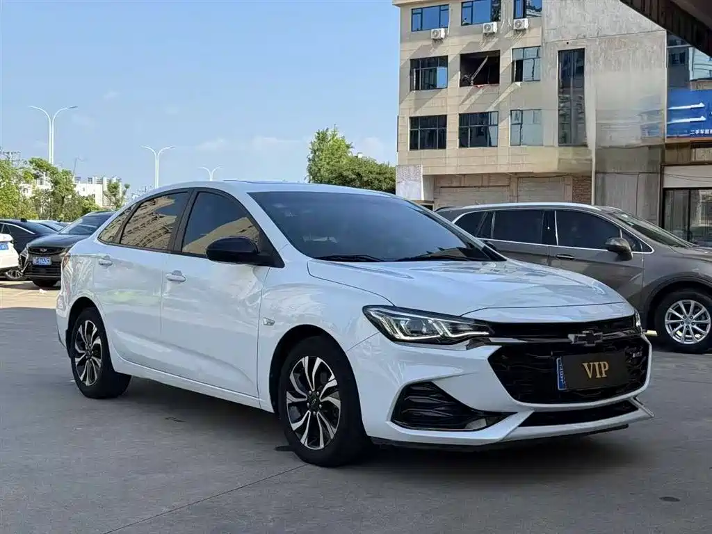 Chevrolet Monza 2019 RS 330T Auto Smooth Edition China VI фото 3