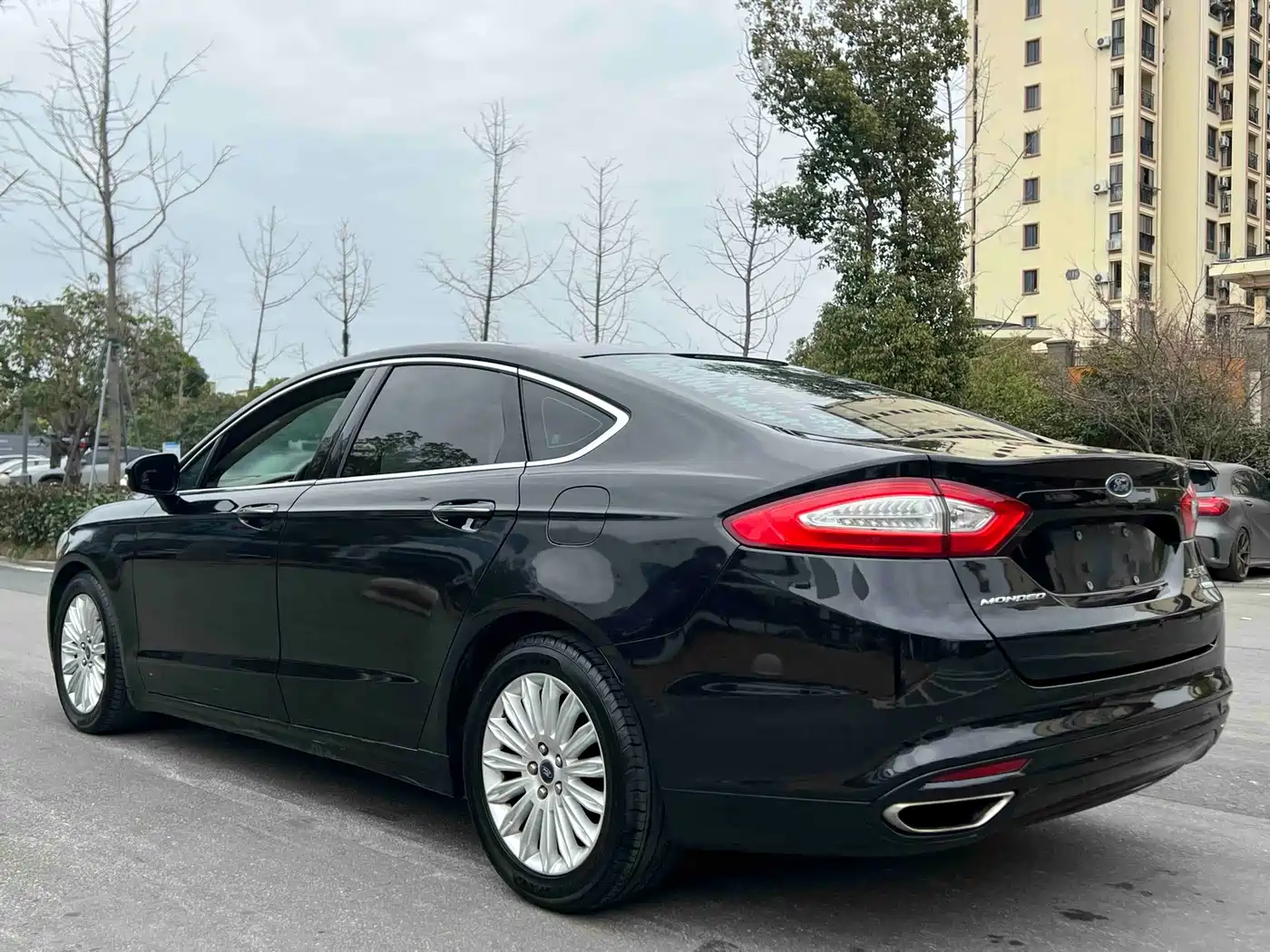 Фото 14 - Ford Mondeo