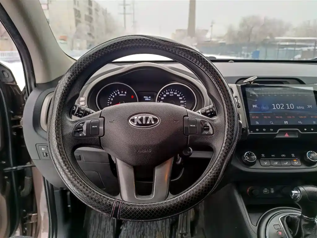 Kia Sportage 2016 2.0L Automatic 2WD GL фото 12