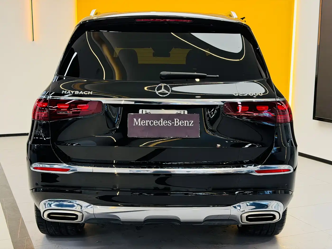 Mercedes-Benz Maybach GLS 2025 GLS 600 4MATIC Polar Night Edition фото 6