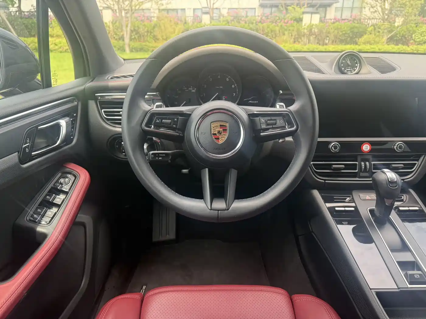Porsche Macan 2024 Macan 2.0T фото 9