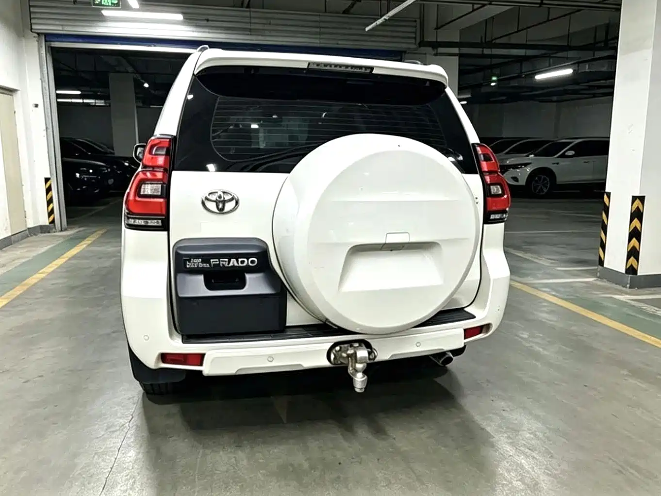 Toyota Prado 2020 2019 3.5L Automatic TX-L Zunxiang Edition with Rear-mounted Spare Tire