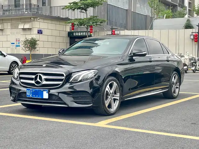 MERCEDES-BENZ E CLASS