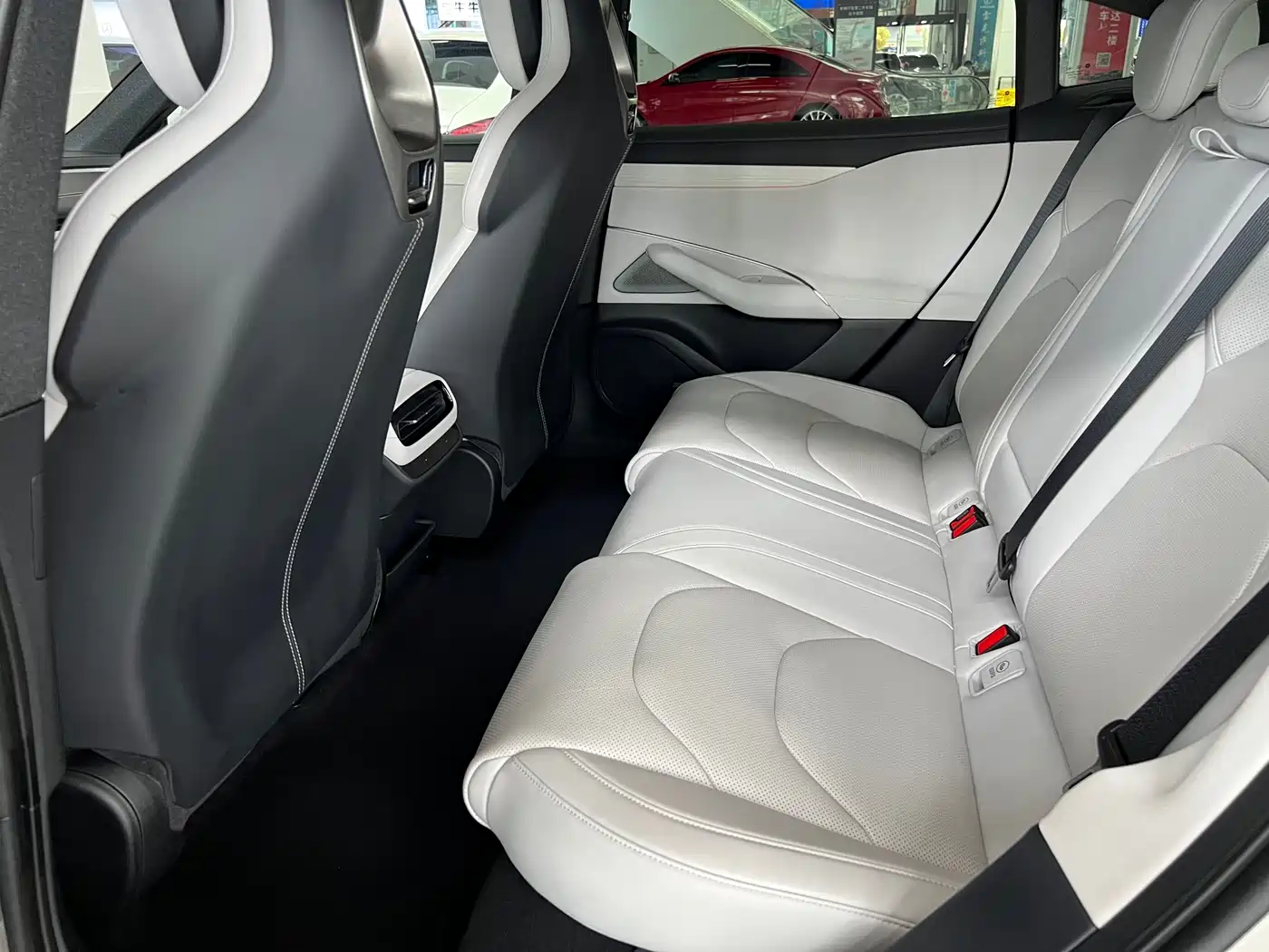 Xiaomi Auto Xiaomi SU7 2024 RWD Long Range Intelligent Driving Edition фото 6