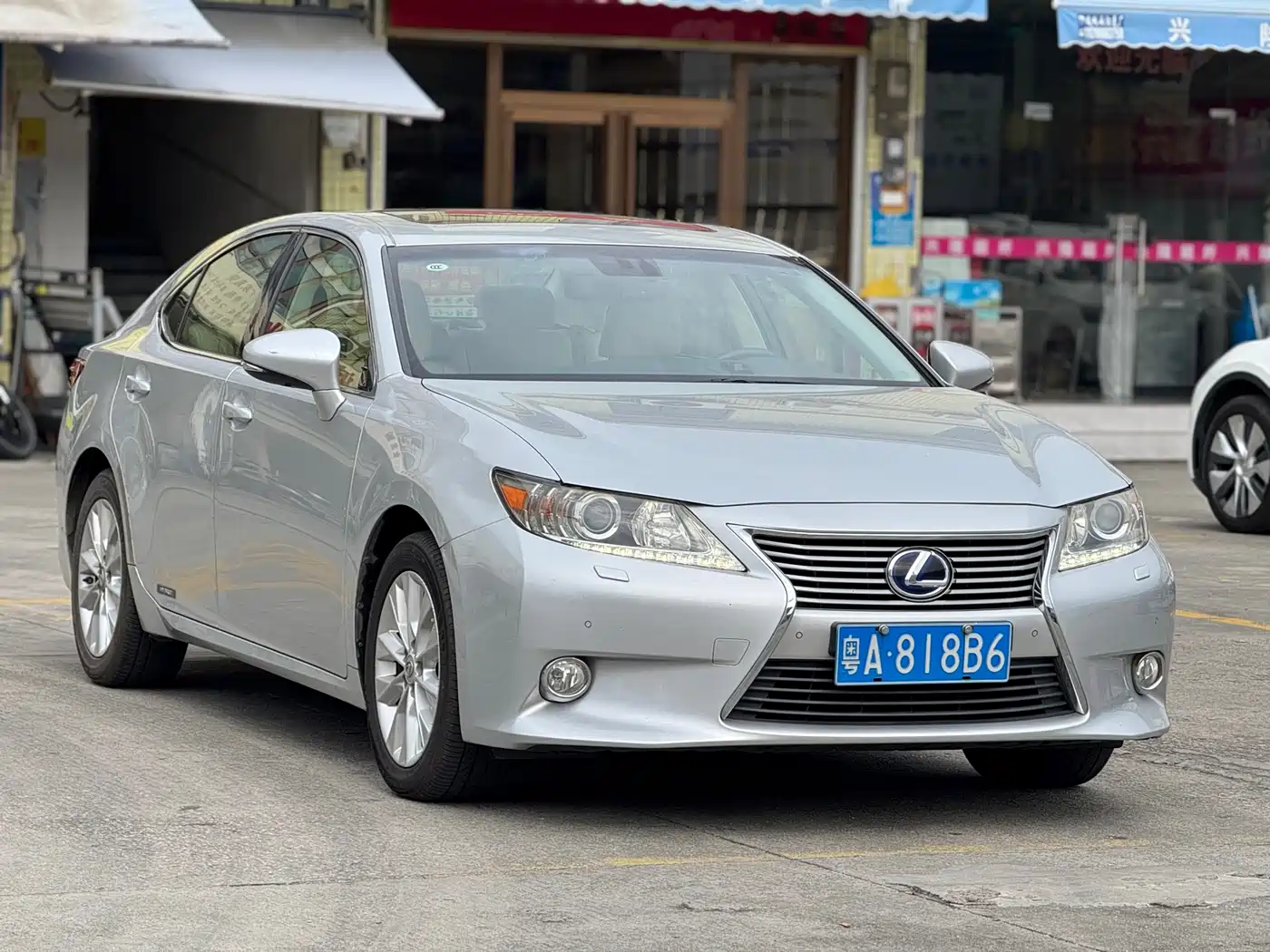 Lexus ES 2013 300h Elite Edition фото 3