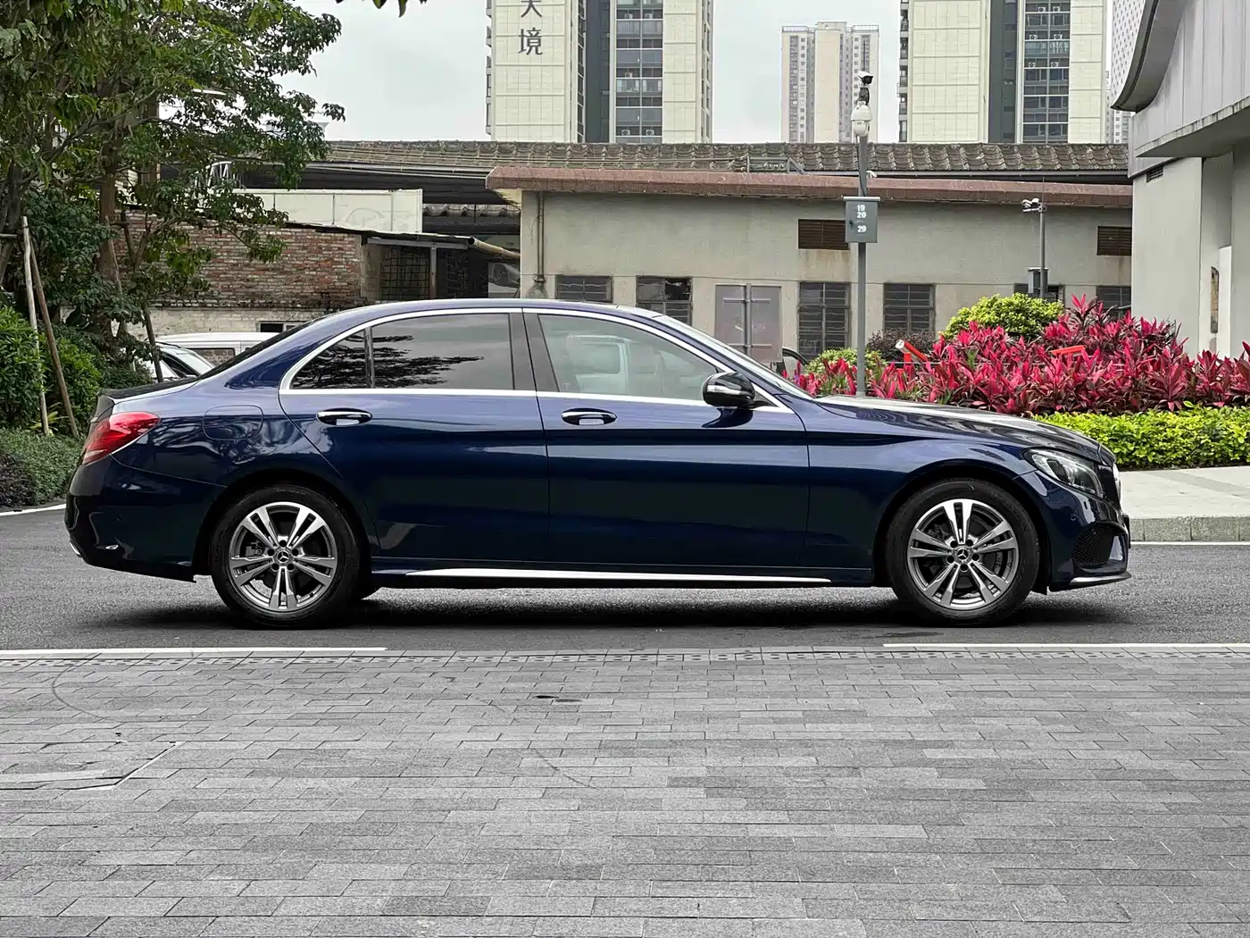 Mercedes-Benz C-Class 2017 Facelift C 200 L Sport Edition фото 8
