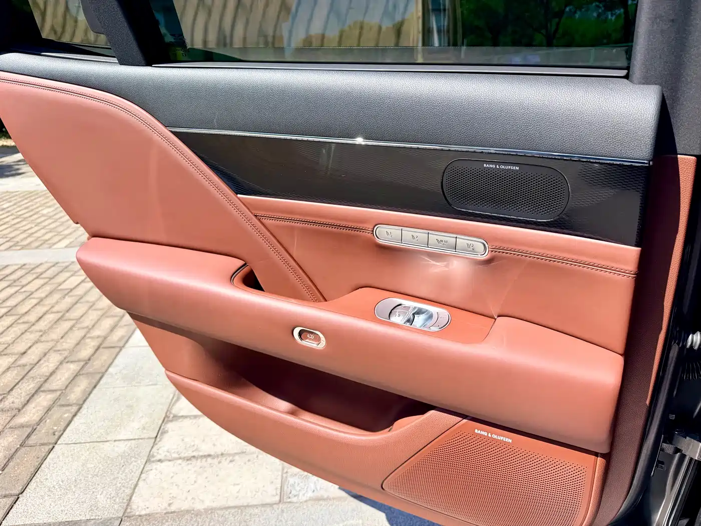 Genesis G90 2023 3.5T Luxury Version фото 12