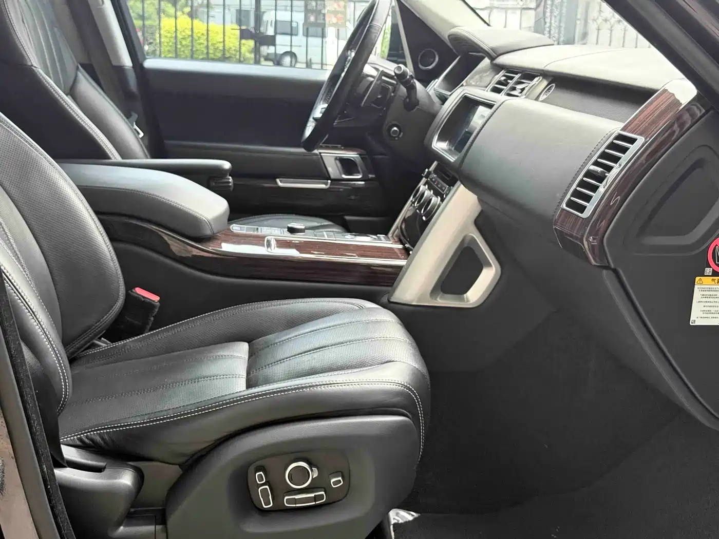 Land Rover Range Rover 2017 3.0 SC V6 AB Ultimate Autobiography LWB фото 10