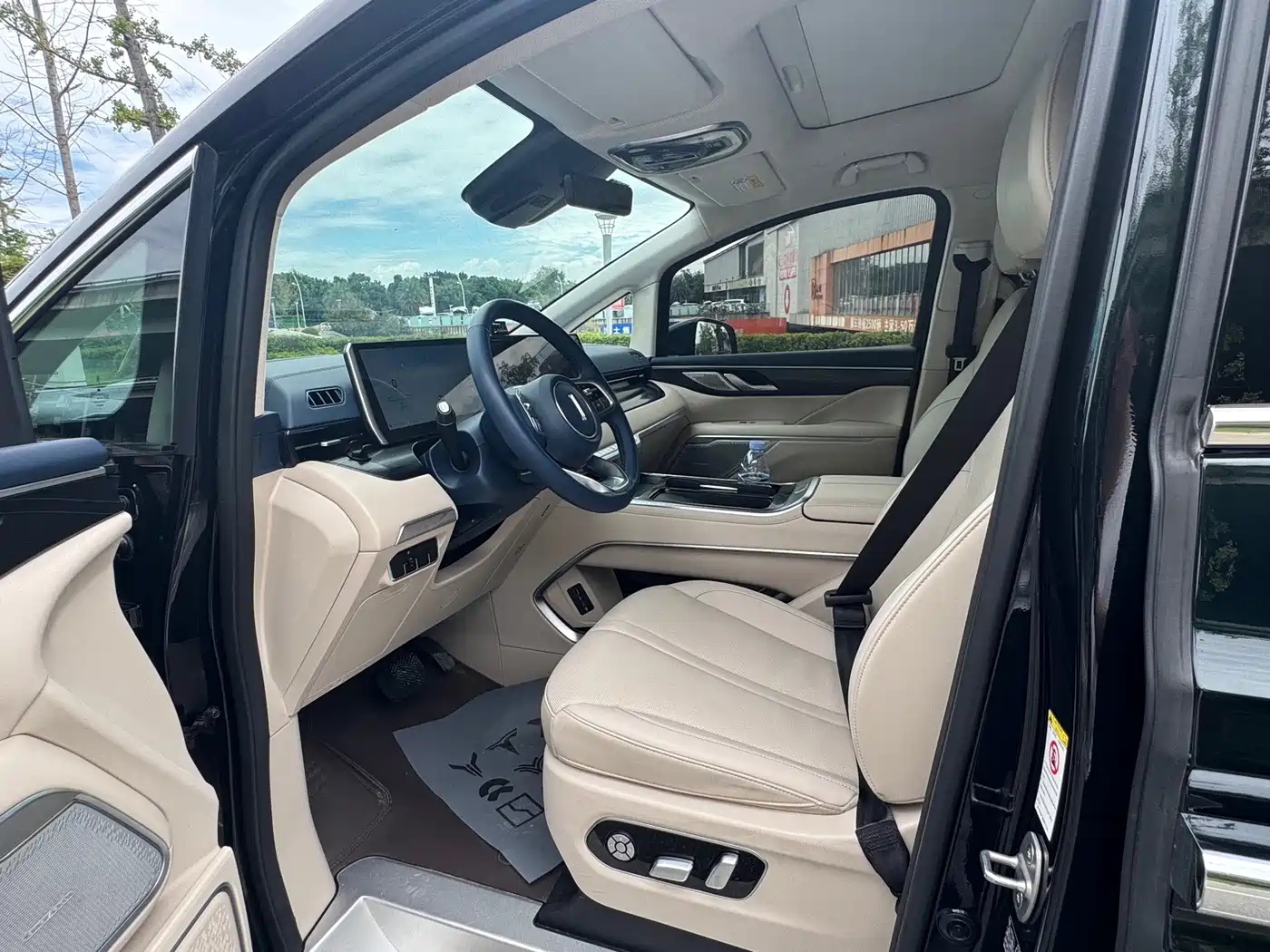 WEY Alpine 2024 2023 AWD Executive Long Wheelbase