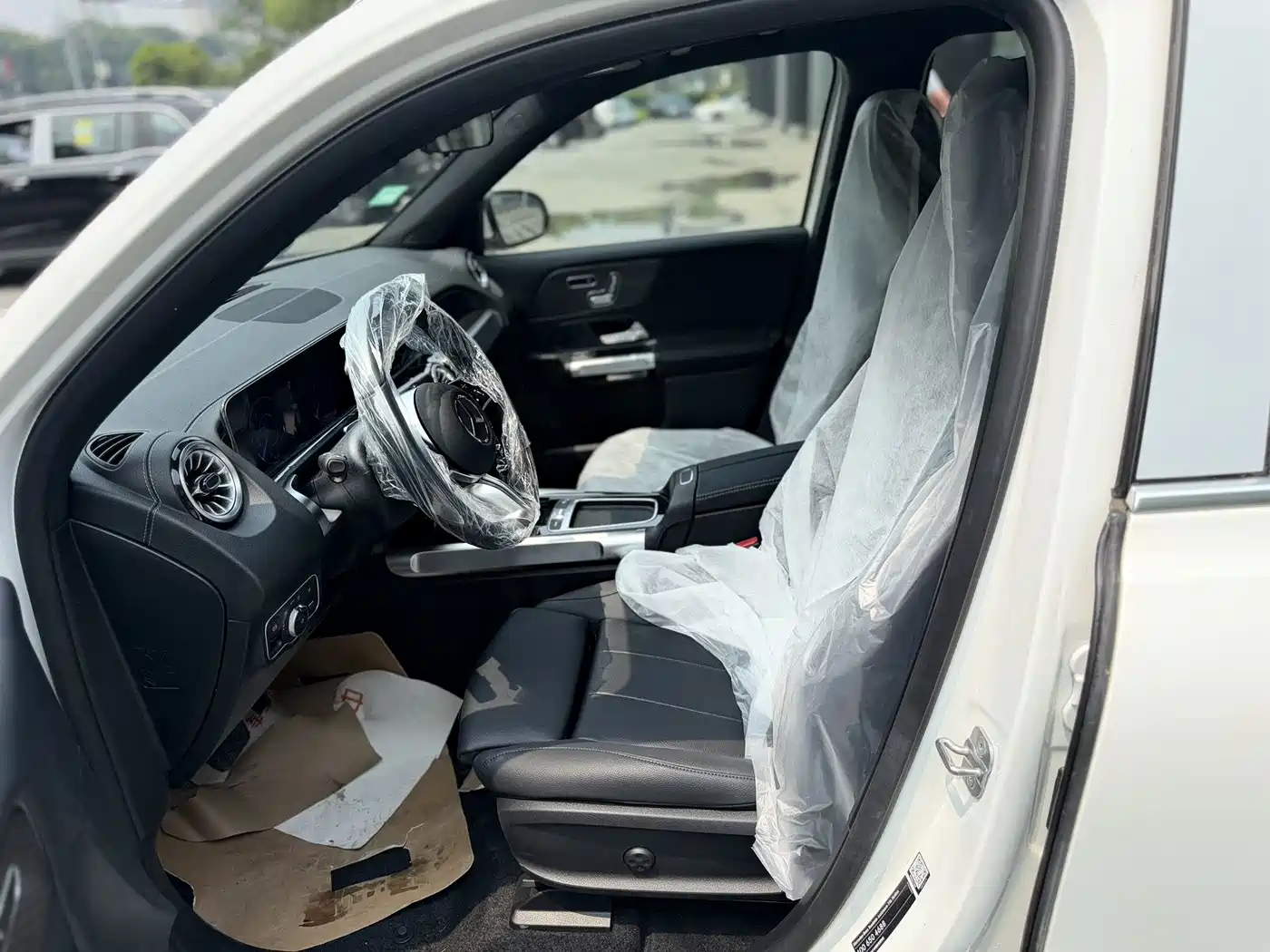 Mercedes-Benz EQB 2026 2025 EQB 260