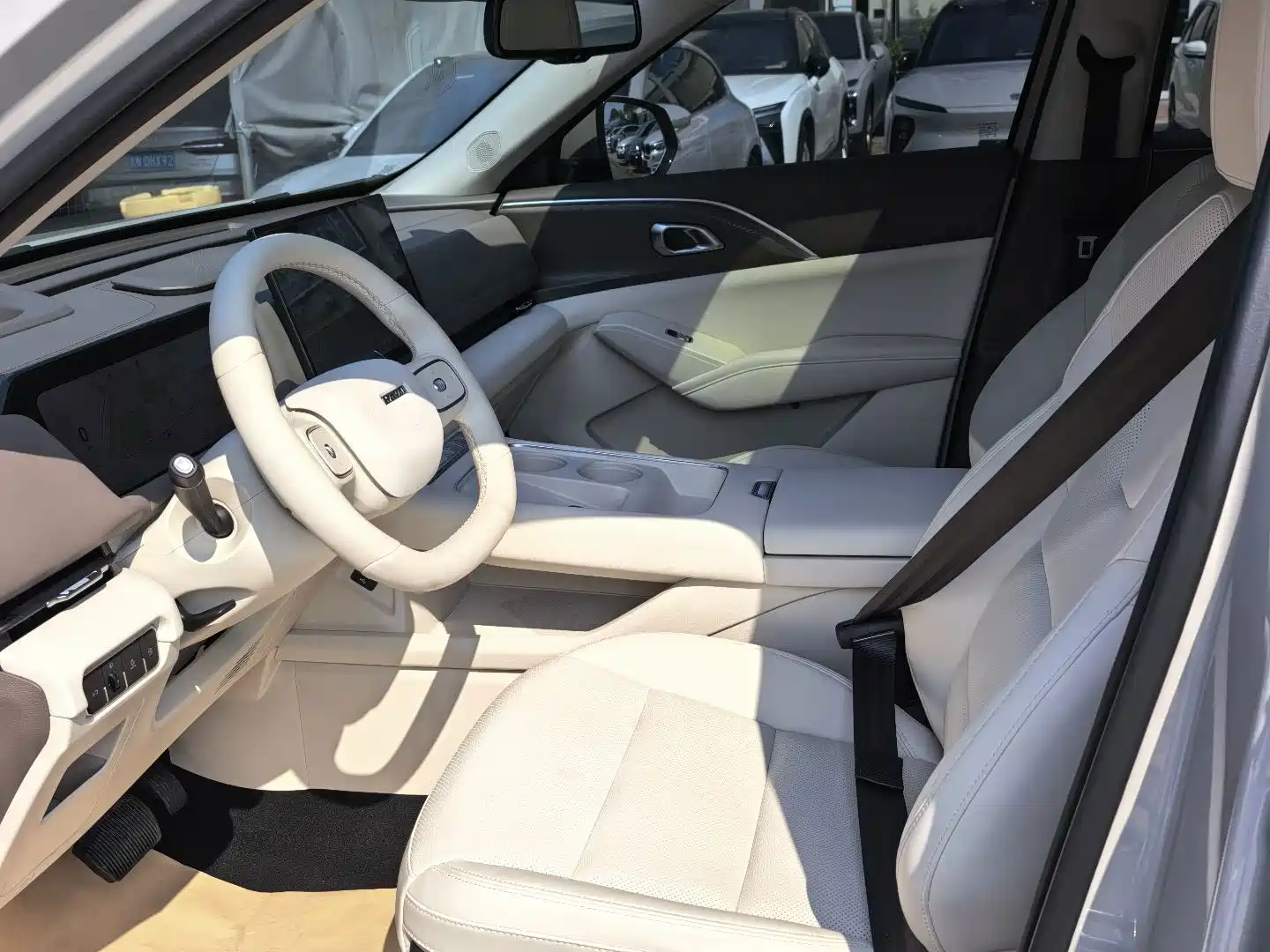 Photo 7 - Haval Xiaolong MAX