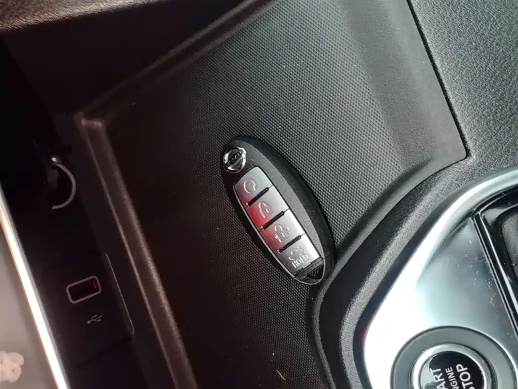 Nissan SYLPHY, миниатюра 9