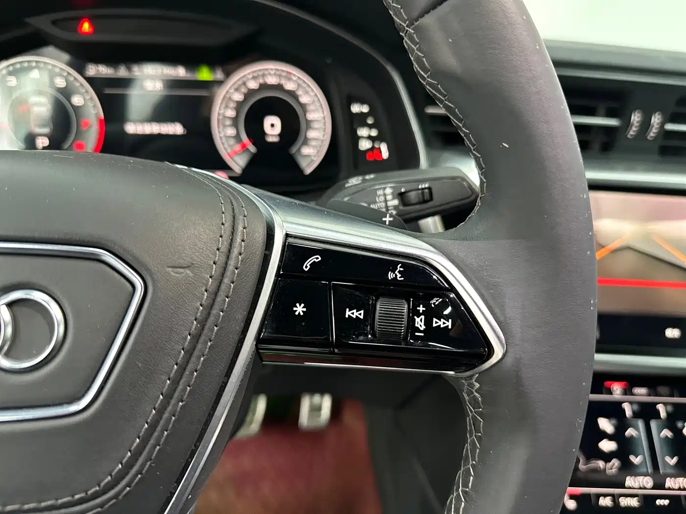 Audi A6L 2023 Facelift 45 TFSI Premium Dynamic фото 8