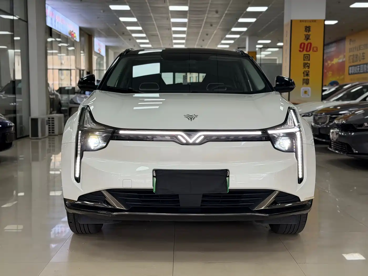 NEZHA AUTOMOBILE NEZHA U
