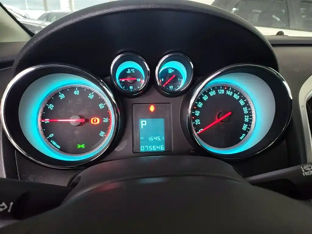 Buick Excelle 2014 XT 1.6L Automatic Fashion фото 12
