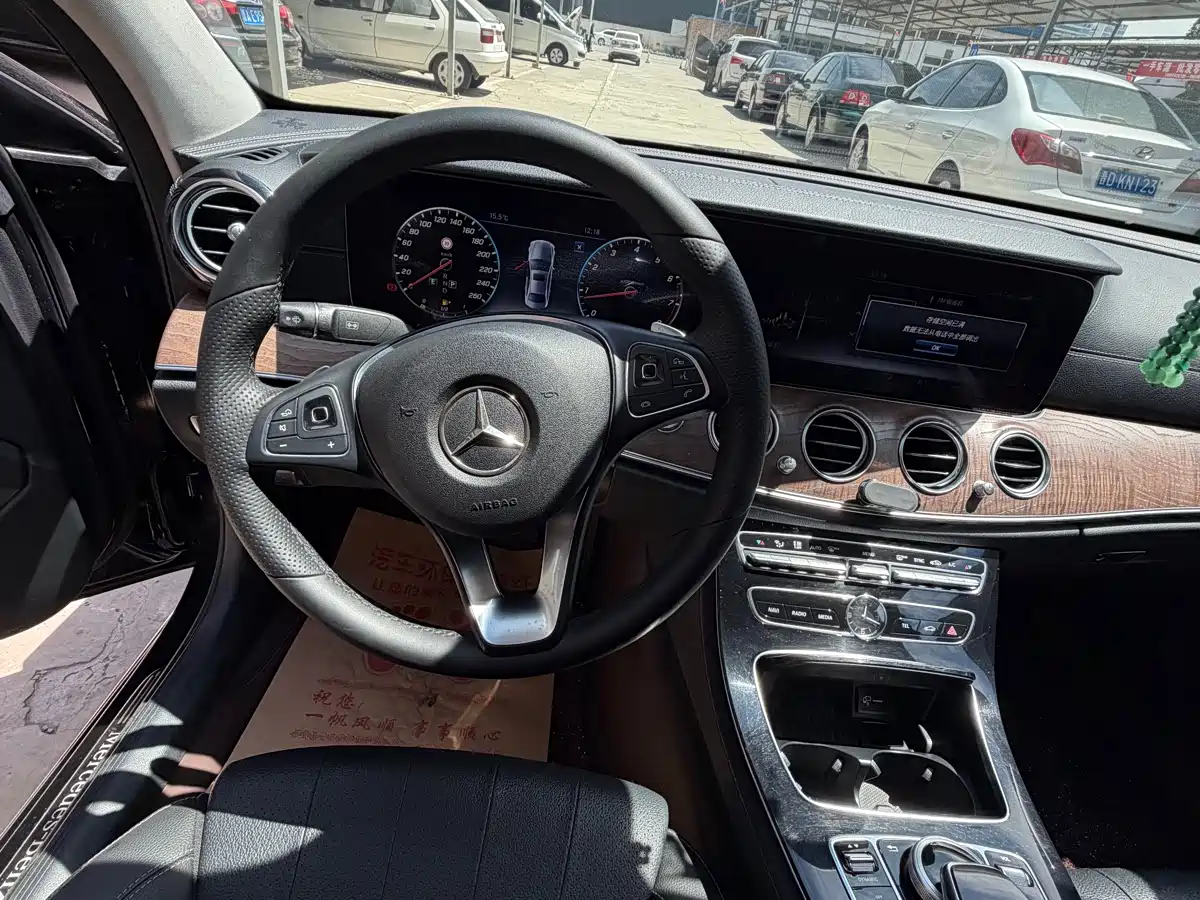 Mercedes-Benz E-Class 2016 E 200 L фото 8