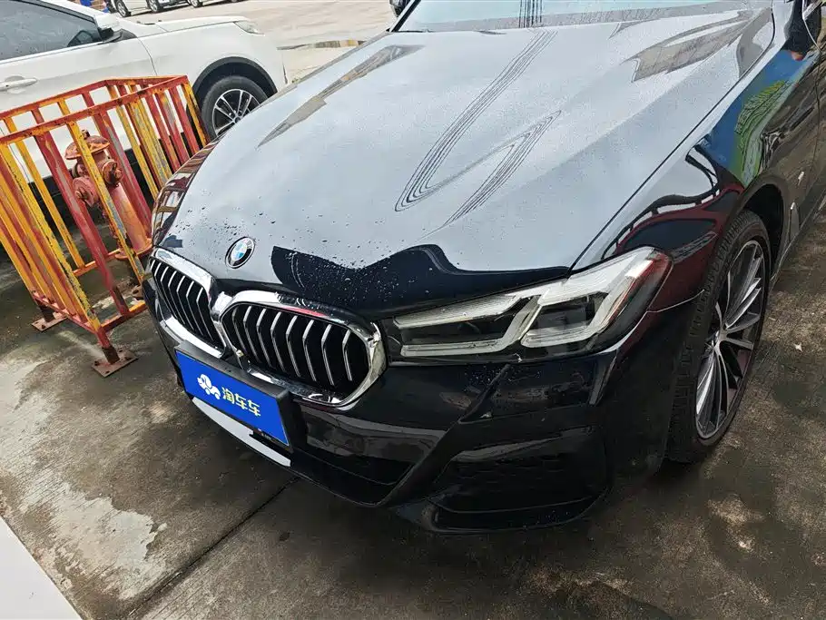 BMW 5 Series 2023 Facelift 530Li Leading M Sport Package фото 2