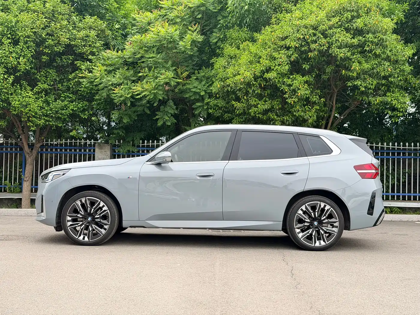 BMW X3 2025 xDrive30L Premium M Sport Package фото 2