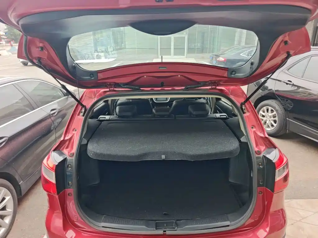 Suzuki SX4 S-Cross 2015 2014 1.6L CVT 2WD Elite