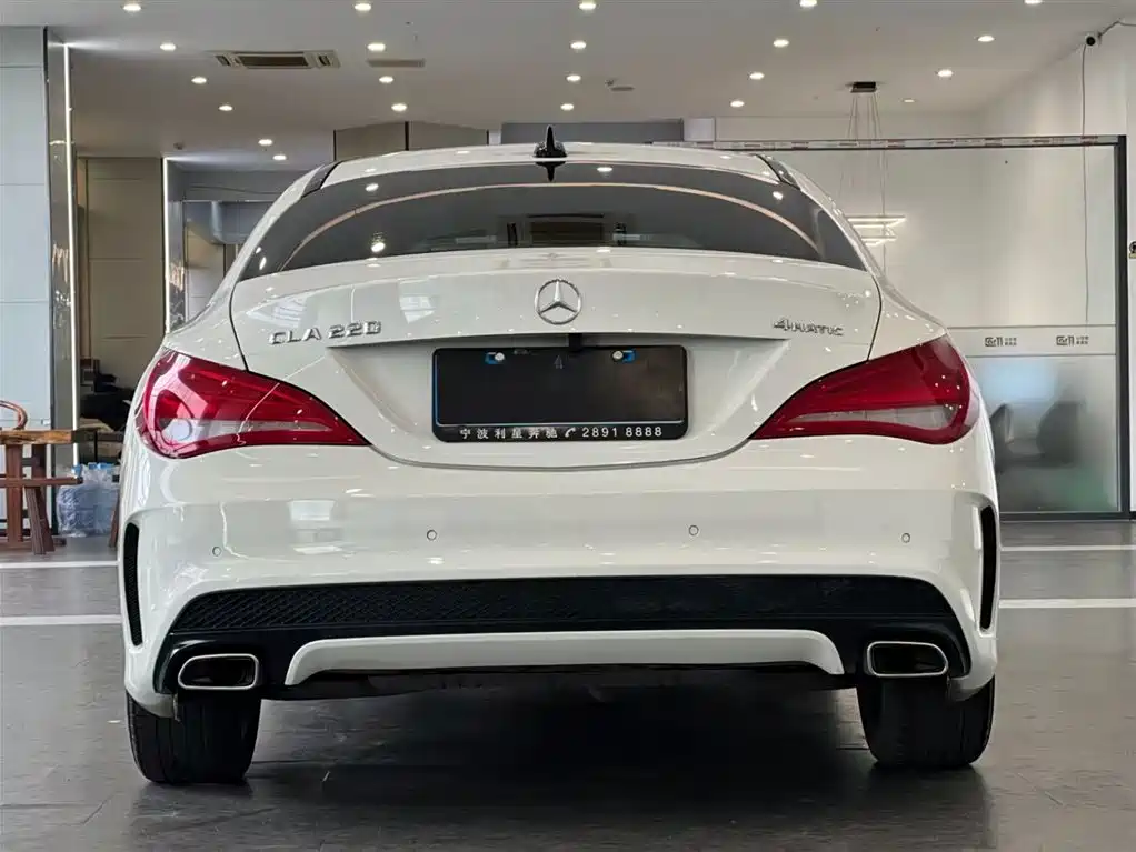 Mercedes-Benz CLA (Import) 2016 CLA 220 4MATIC фото 8