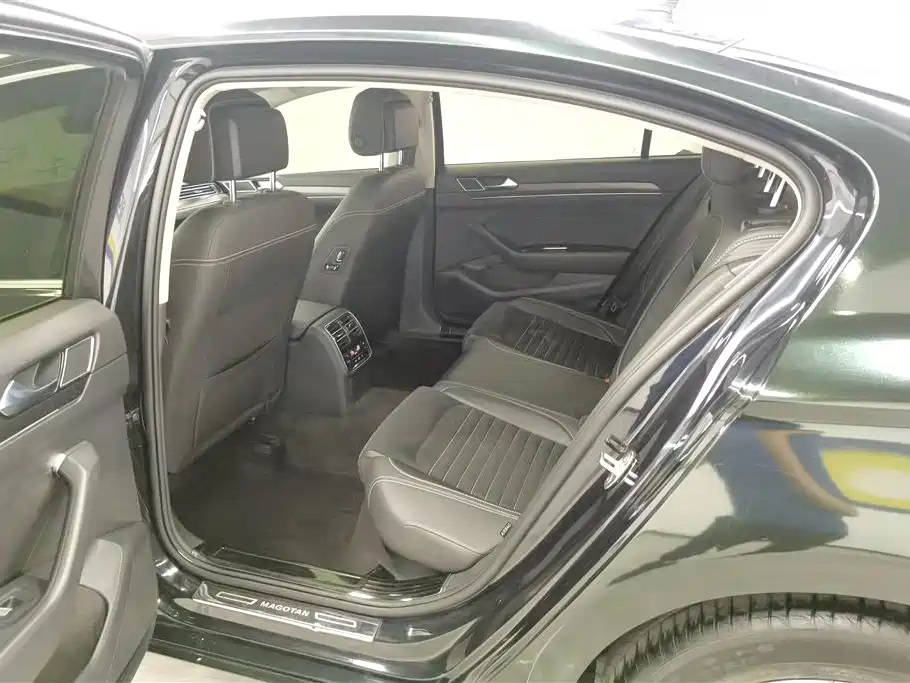 Volkswagen Magotan 2020 380TSI DSG Luxury фото 11