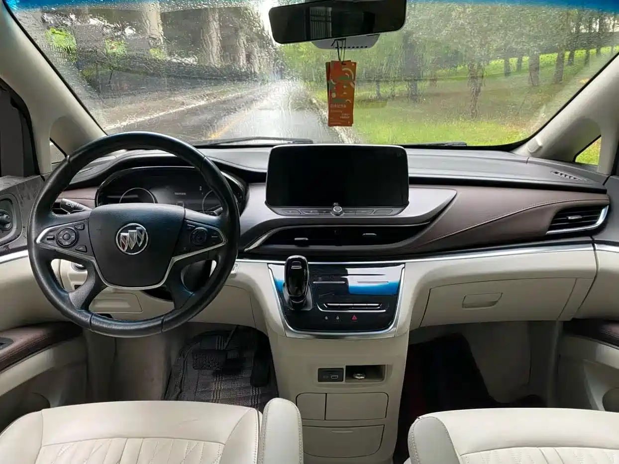BUICK GL8