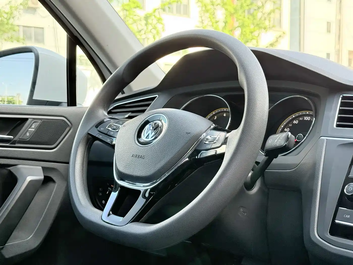 Volkswagen Tiguan L 2020 330TSI Auto 2WD Trend China VI фото 11