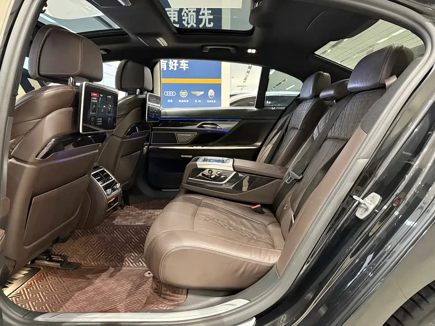 BMW 7 Series 2018 730Li Premium Type M Sport Package фото 11