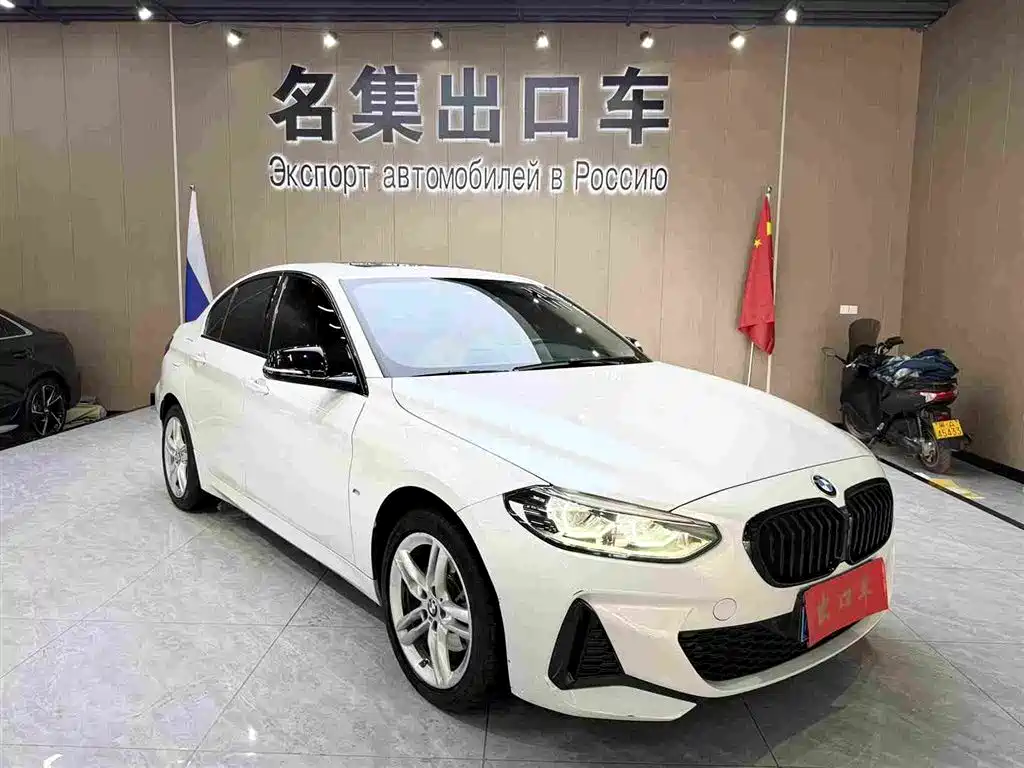 BMW 1 Series 2021 Facelift 120i M Sport Shadow Edition фото 2