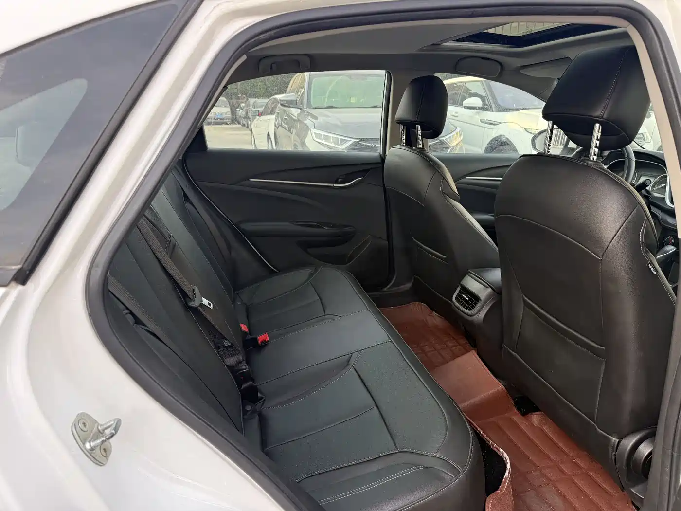 Buick Excelle 2018 18T Automatic Elite фото 8