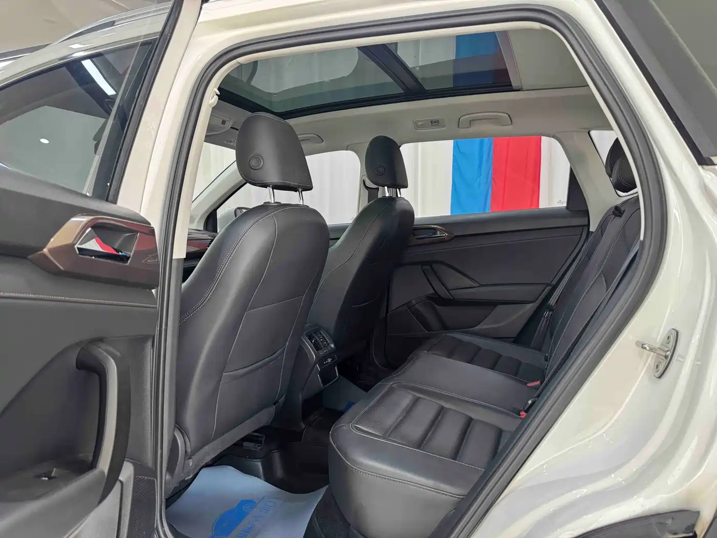 Volkswagen Tharu 2021 280TSI 2WD Luxury Plus фото 8