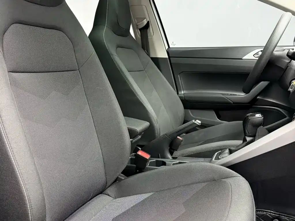 Photo 4 - Volkswagen Polo