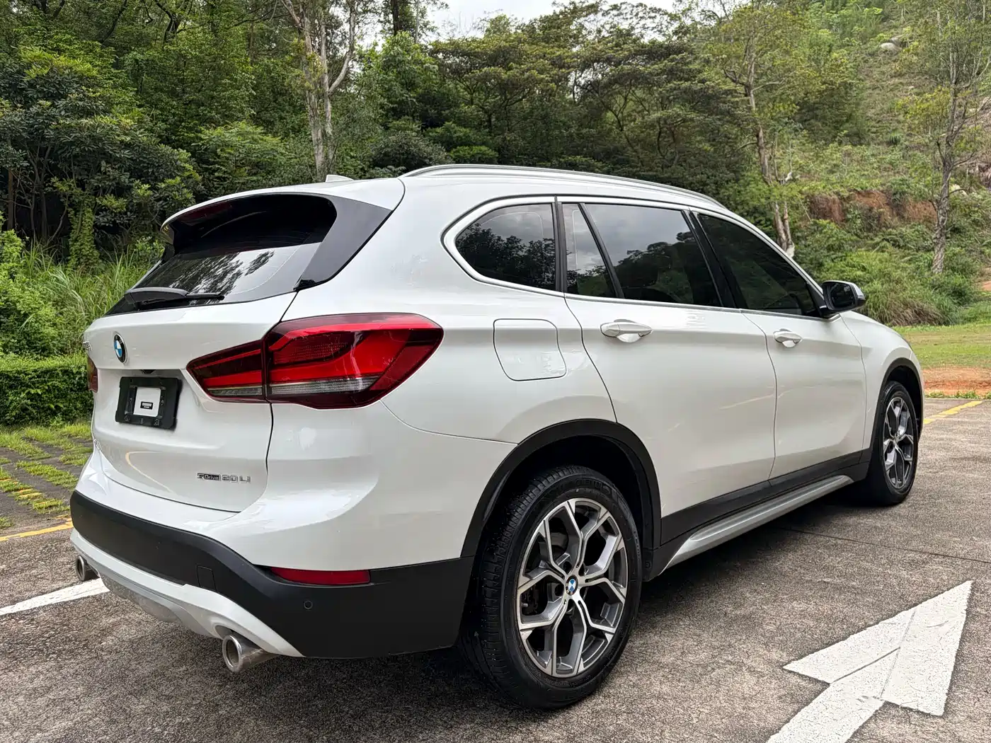 BMW X1 2022 sDrive20Li Fashion фото 9