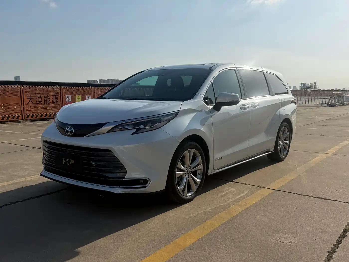Toyota Sienna 2023 2.5L Hybrid Premium Edition