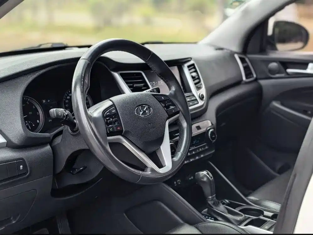 Hyundai Tucson 2015 1.6T Dual Clutch 2WD Smart фото 9