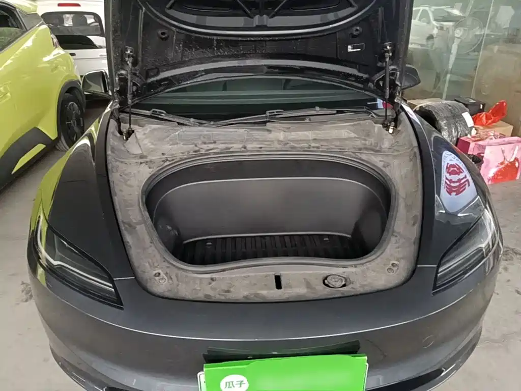 Фото 20 - Tesla Model 3