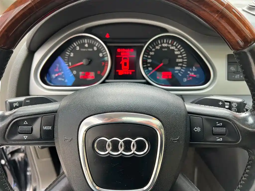 Audi Q7 2007 3.6 FSI quattro Luxury фото 13