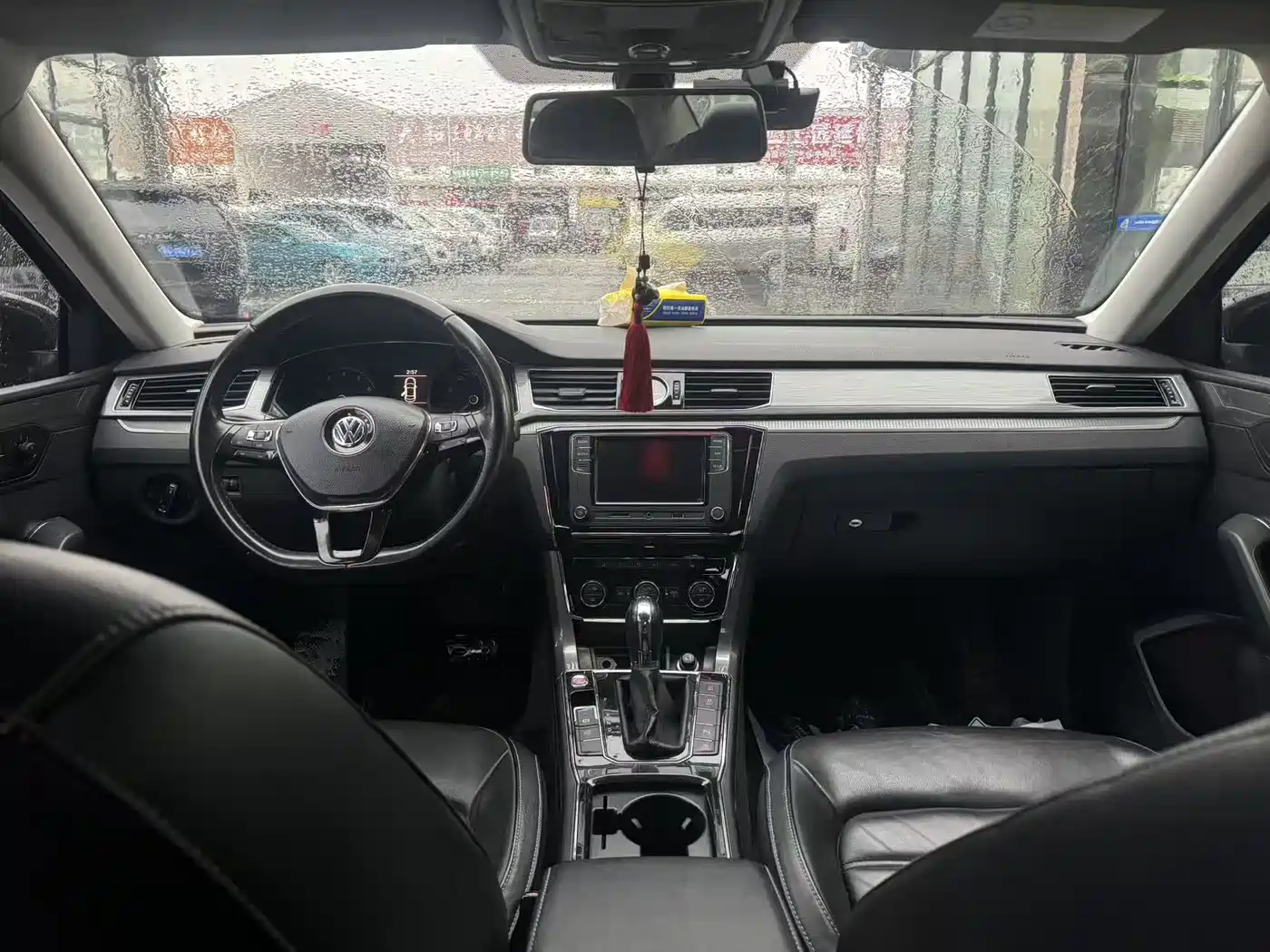 Volkswagen Passat 2017 330TSI DSG Prestige фото 6