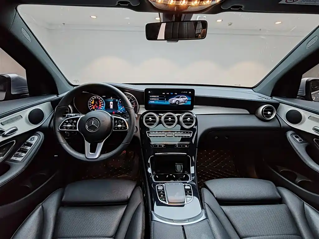 Mercedes-Benz GLC 2022 Facelift GLC 260 L 4MATIC Dynamic фото 10
