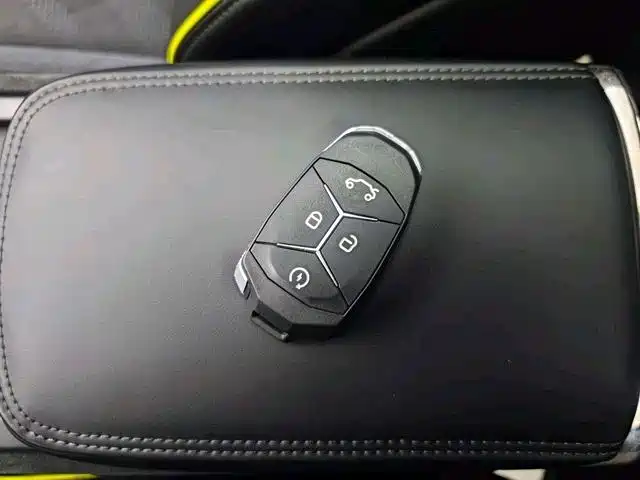 Lynk & Co 03 2022 03+ 2.0TD Auto Wind Rider Edition фото 11