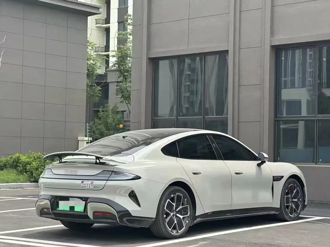 Xiaomi Auto Xiaomi SU7 2024 RWD Ultra Long Range Advanced Smart Driving Pro Edition фото 9