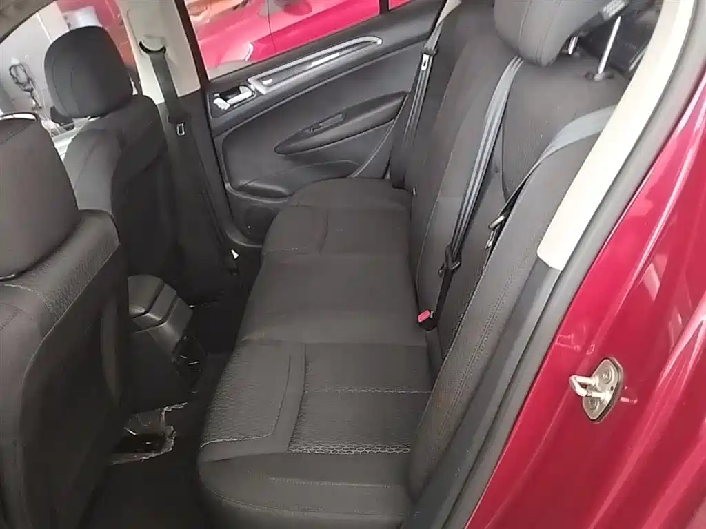 Peugeot 308 2014 Model Joy Edition Classic 1.6L Automatic Trend Style фото 16