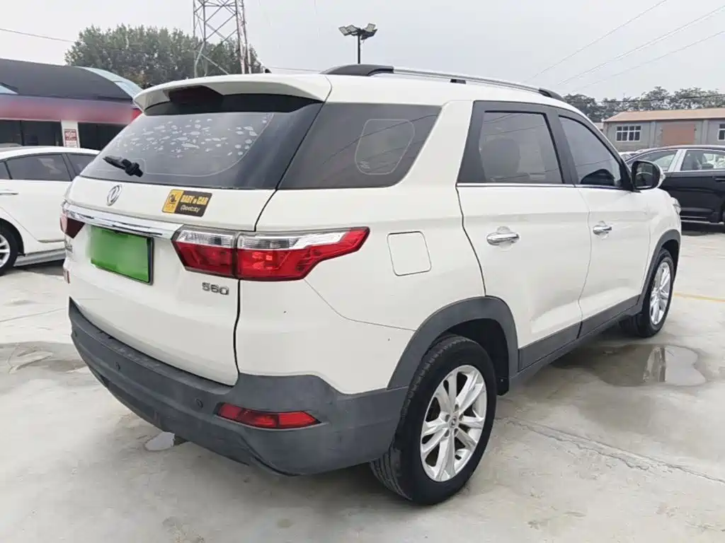 Dongfeng Fengguang Fengguang S560 2019 2018 1.8L Manual Urban 7-seater
