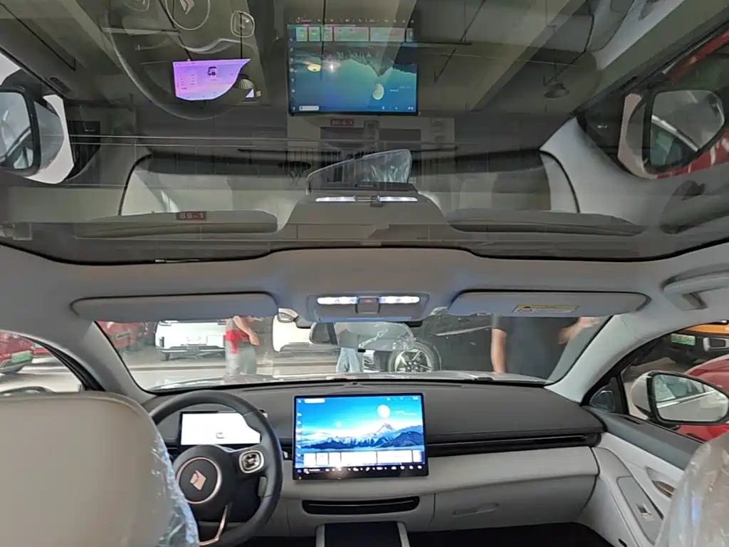 Baojun Enjoyment 2026 2025 Plug-in Hybrid 140km Standard Edition