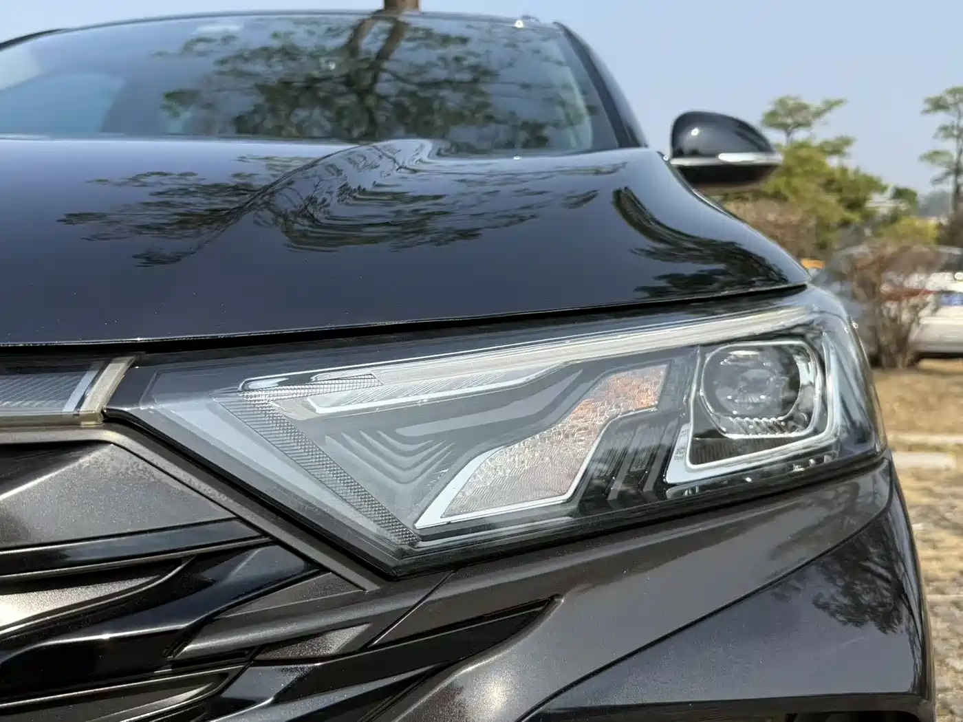 DONGFENG AX7
