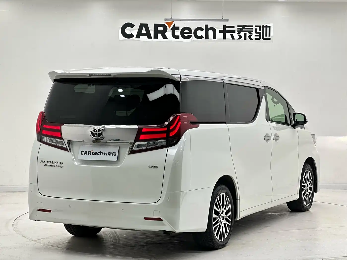 Toyota Alphard 2015 3.5L Premium Edition фото 4