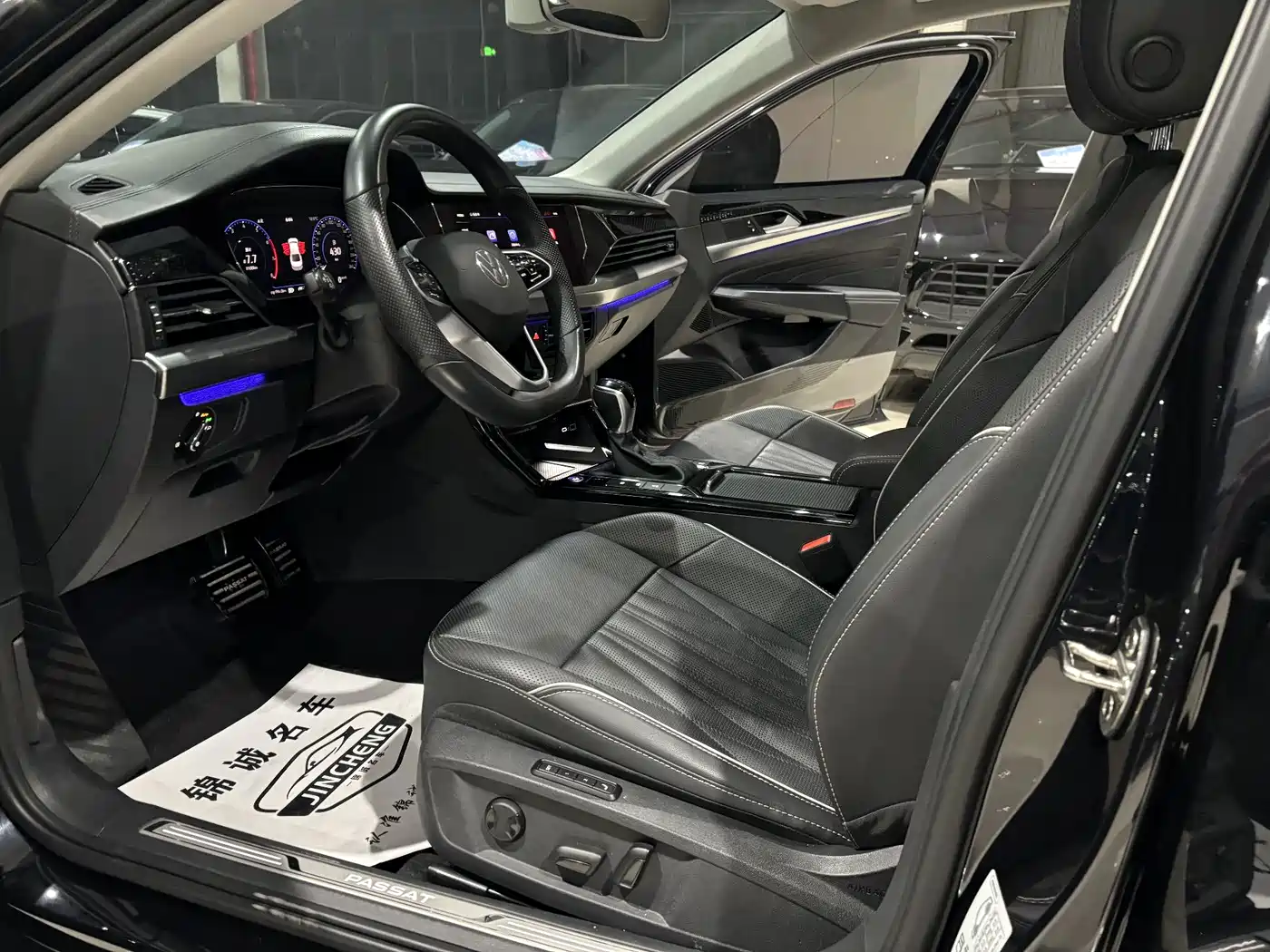 Volkswagen Passat 2022 330TSI Premium Edition фото 8