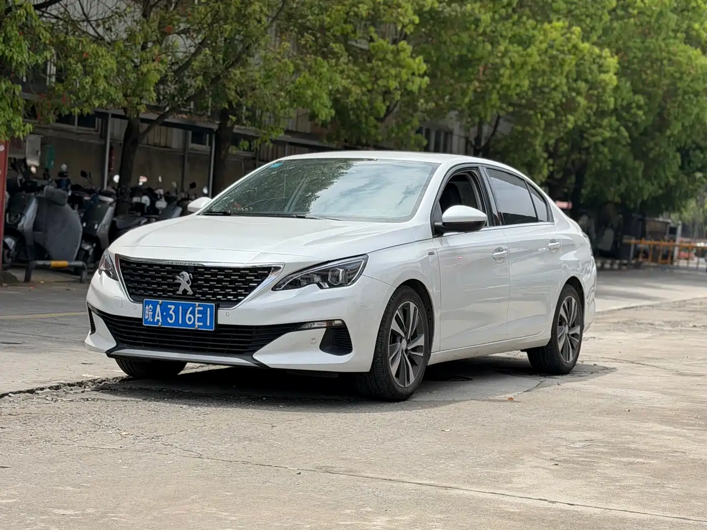 Peugeot 408 2020 360THP 10th Anniversary Premium Edition фото 3