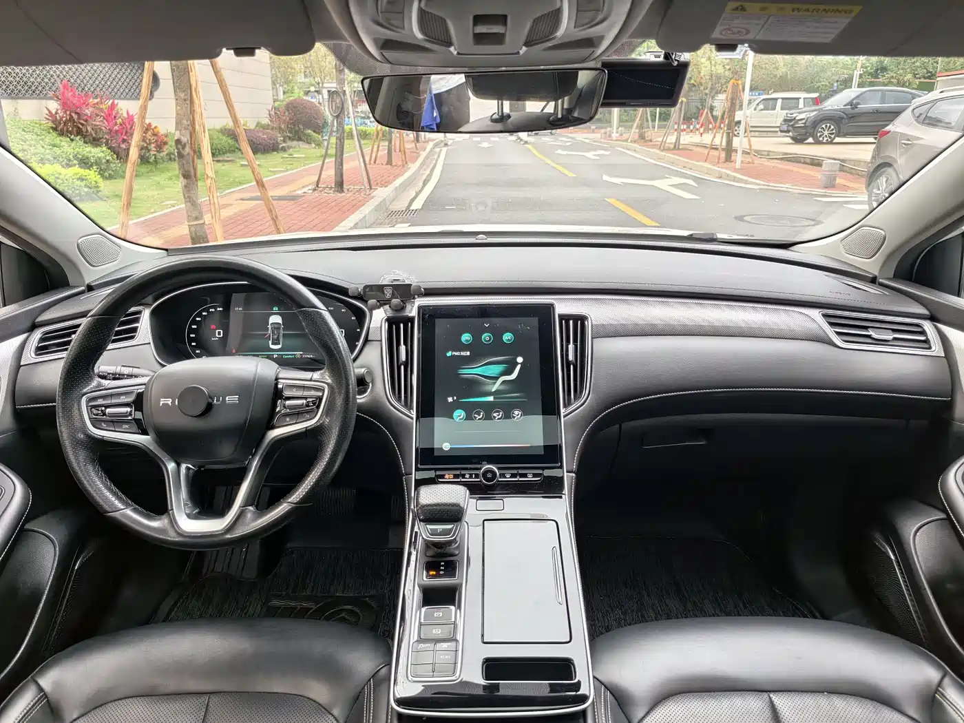 Roewe i6 MAX EV 2023 2022 EV 500 Sunroof Premium