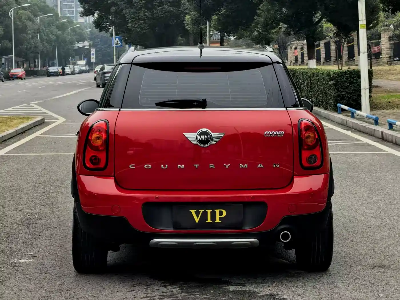 MINI COUNTRYMAN